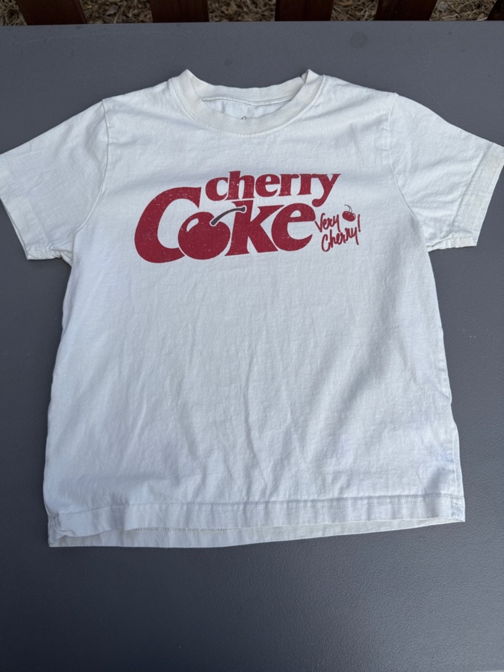 Y2K vintage Cherry Coke ladies cream Graphic Tee small